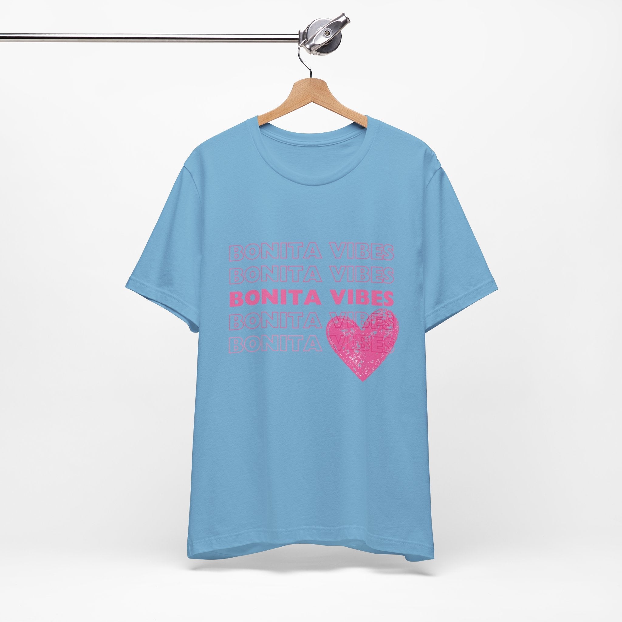 Bonita Vibes - SweetHearted Vibes Short Sleeve Stylish Tee - My Bonita Vibes